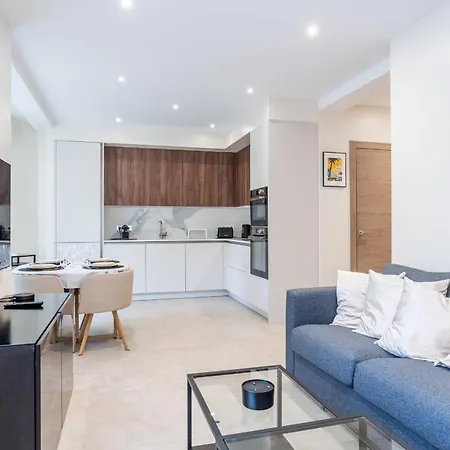 Garden-level 10-min On Foot To Center Apartment *
